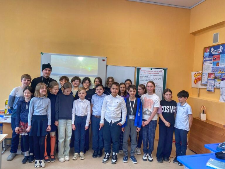 Беседа о Страстной седмице и Пасхе Христовой состоялась в общеобразовательной школе №1315