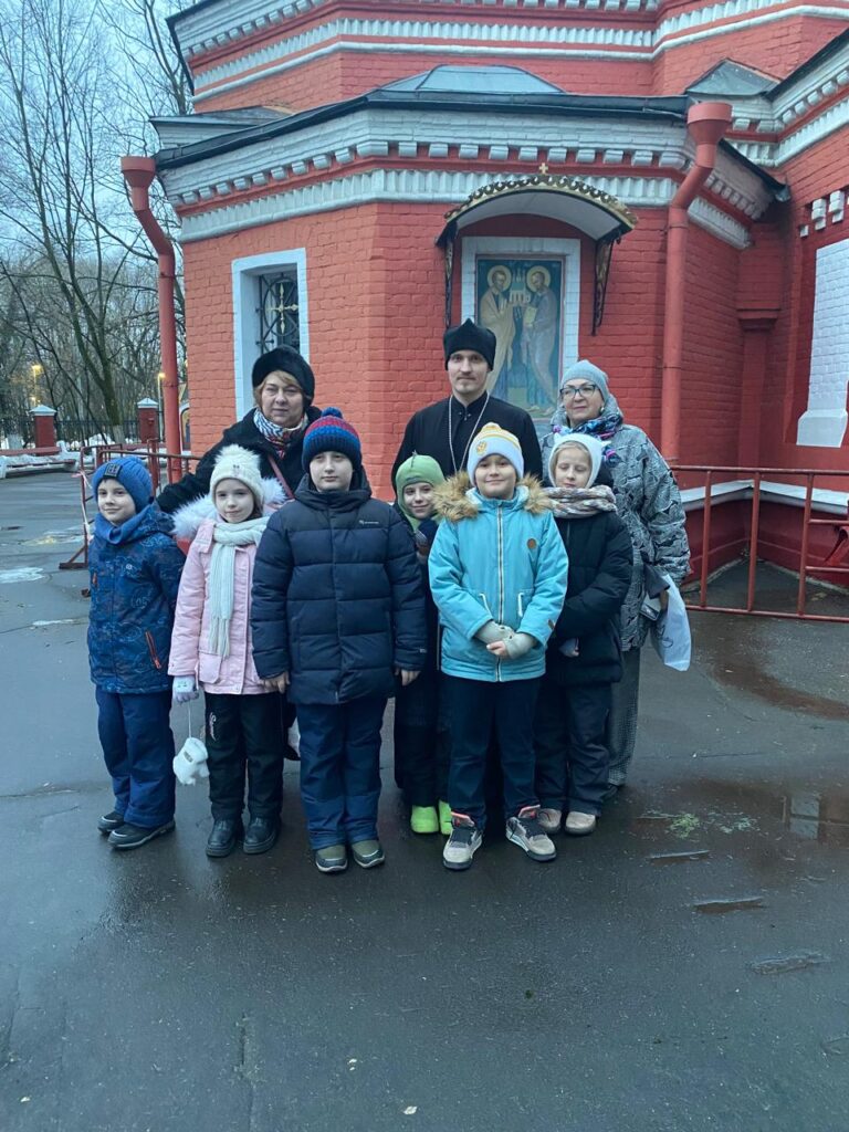 Храм иконы Божией Матери «Знамение» в Аксиньино посетили учащиеся 3-х классов ГБОУ РОЦ № 76
